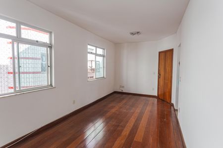 Sala de apartamento à venda com 4 quartos, 150m² em Sagrada Família, Belo Horizonte