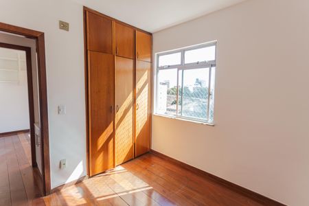 Apartamento à venda com 150m², 4 quartos e 2 vagas Apartamento à venda com 150m², 4 quartos e 2 vagasQuarto 2