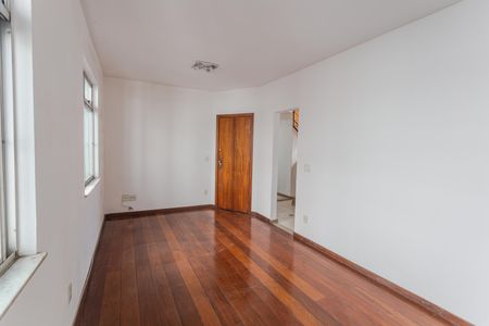 Apartamento à venda com 150m², 4 quartos e 2 vagas Apartamento à venda com 150m², 4 quartos e 2 vagasSala