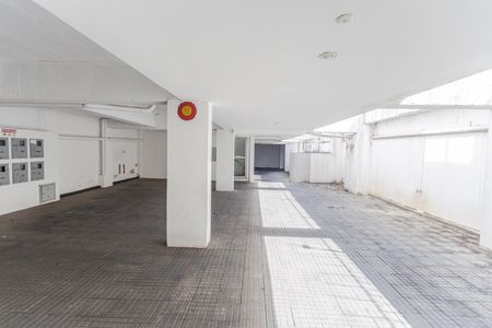 Apartamento à venda com 150m², 4 quartos e 2 vagas Apartamento à venda com 150m², 4 quartos e 2 vagasHall de entrada