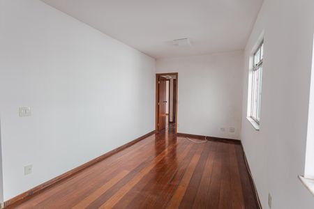 Sala de apartamento à venda com 4 quartos, 150m² em Sagrada Família, Belo Horizonte