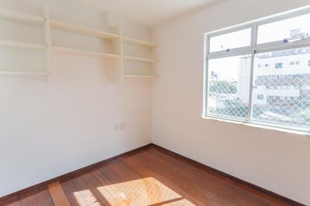 Apartamento à venda com 150m², 4 quartos e 2 vagas Apartamento à venda com 150m², 4 quartos e 2 vagasQuarto 3