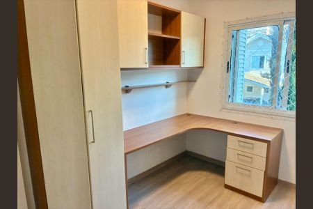 Casa de condomínio para alugar com 185m², 4 quartos e 3 vagas Casa de condomínio para alugar com 185m², 4 quartos e 3 vagasQuarto