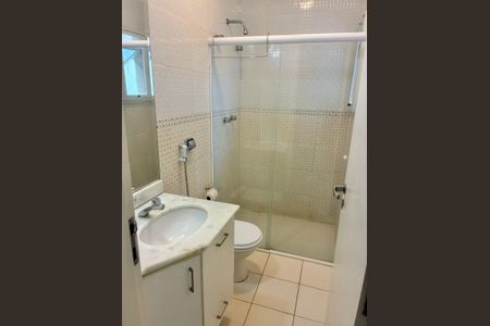 Casa de condomínio para alugar com 185m², 4 quartos e 3 vagas Casa de condomínio para alugar com 185m², 4 quartos e 3 vagasBanheiro