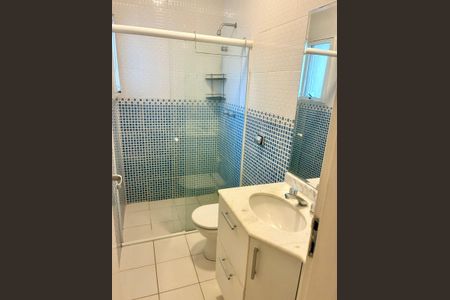 Casa de condomínio para alugar com 185m², 4 quartos e 3 vagas Casa de condomínio para alugar com 185m², 4 quartos e 3 vagasBanheiro
