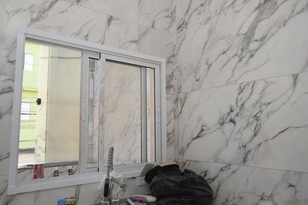 Cozinha de apartamento para alugar com 1 quarto, 50m² em Jardim Santo Eduardo, Embu das Artes