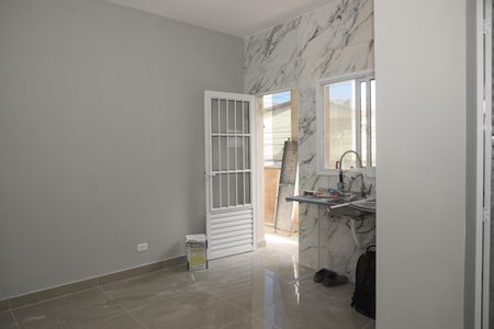 Cozinha de apartamento para alugar com 1 quarto, 50m² em Jardim Santo Eduardo, Embu das Artes