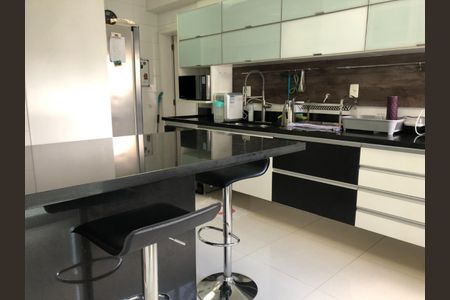 Apartamento à venda com 213m², 3 quartos e 3 vagasFoto 09