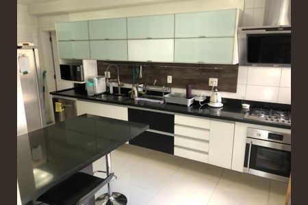 Apartamento à venda com 213m², 3 quartos e 3 vagasFoto 12