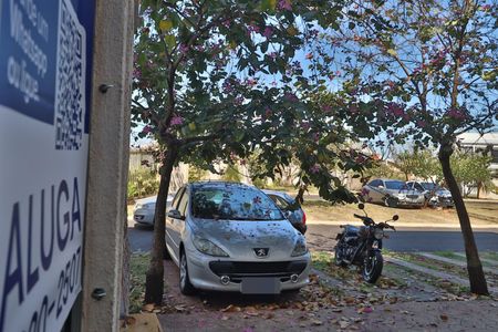 Apartamento para alugar com 62m², 2 quartos e 1 vagaPlaquinha