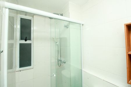 Apartamento à venda com 55m², 2 quartos e 1 vaga Apartamento à venda com 55m², 2 quartos e 1 vagaBanheiro