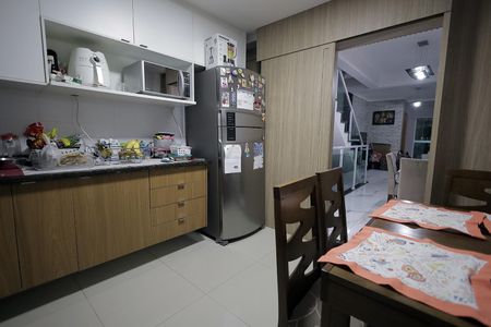 Casa à venda com 150m², 2 quartos e 2 vagas Casa à venda com 150m², 2 quartos e 2 vagasCozinha