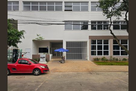 Apartamento à venda com 38m², 2 quartos e sem vaga Apartamento à venda com 38m², 2 quartos e sem vagaFachada