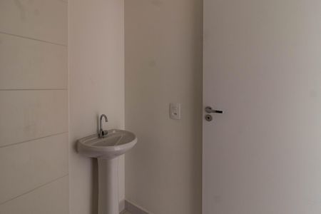 Apartamento à venda com 38m², 2 quartos e sem vaga Apartamento à venda com 38m², 2 quartos e sem vagaBanheiro