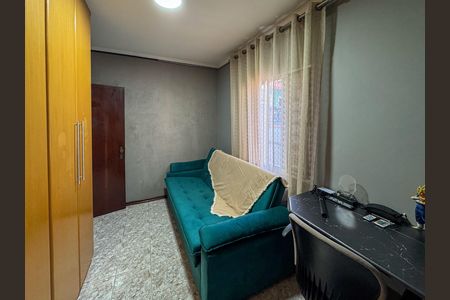 Casa para alugar com 226m², 4 quartos e 2 vagas Casa para alugar com 226m², 4 quartos e 2 vagasQuarto 1