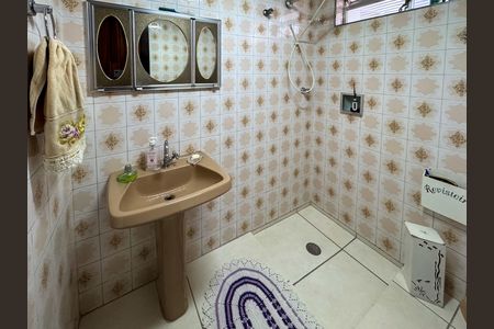 Casa para alugar com 226m², 4 quartos e 2 vagas Casa para alugar com 226m², 4 quartos e 2 vagasBanheiro 1