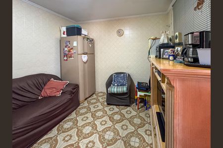 Casa para alugar com 226m², 4 quartos e 2 vagas Casa para alugar com 226m², 4 quartos e 2 vagasEdícula - Cozinha