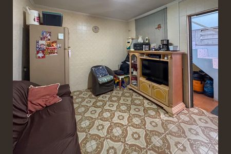 Casa para alugar com 226m², 4 quartos e 2 vagas Casa para alugar com 226m², 4 quartos e 2 vagasEdícula - Cozinha