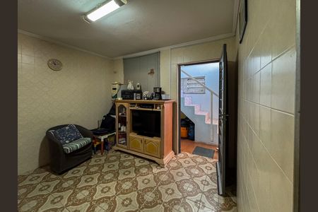 Casa para alugar com 226m², 4 quartos e 2 vagas Casa para alugar com 226m², 4 quartos e 2 vagasEdícula - Cozinha