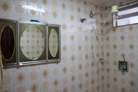 Casa para alugar com 226m², 4 quartos e 2 vagasBanheiro 1