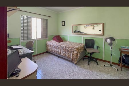 Casa para alugar com 226m², 4 quartos e 2 vagas Casa para alugar com 226m², 4 quartos e 2 vagasQuarto 2