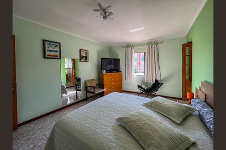 Casa para alugar com 226m², 4 quartos e 2 vagas Casa para alugar com 226m², 4 quartos e 2 vagasSuíte