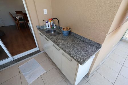 Apartamento à venda com 60m², 2 quartos e 1 vagaVaranda