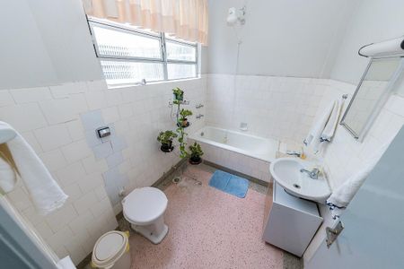 Apartamento para alugar com 97m², 3 quartos e sem vagaBanheiro