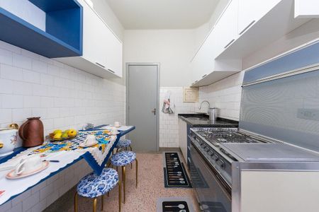Apartamento para alugar com 97m², 3 quartos e sem vagaCozinha