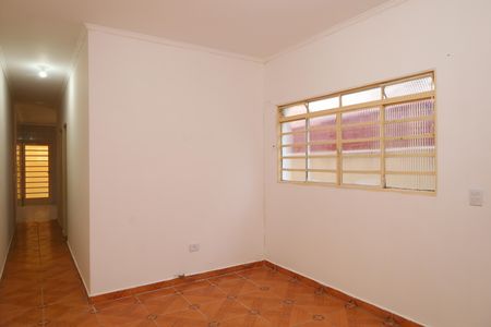 Casa para alugar com 80m², 2 quartos e 1 vagaSala