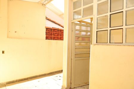 Casa para alugar com 80m², 2 quartos e 1 vagaÁrea de Serviço