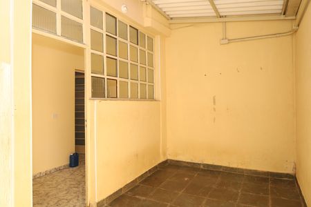 Casa para alugar com 80m², 2 quartos e 1 vagaÁrea de Serviço