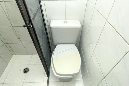 Casa para alugar com 120m², 3 quartos e 1 vaga Casa para alugar com 120m², 3 quartos e 1 vagaBanheiro - Edícula