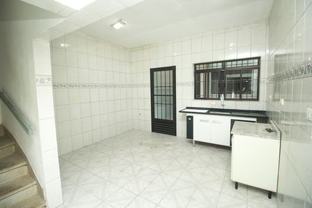 Casa para alugar com 120m², 3 quartos e 1 vaga Casa para alugar com 120m², 3 quartos e 1 vagaCozinha