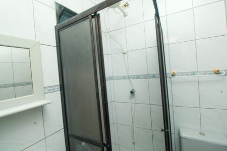 Casa para alugar com 120m², 3 quartos e 1 vaga Casa para alugar com 120m², 3 quartos e 1 vagaBanheiro - Edícula