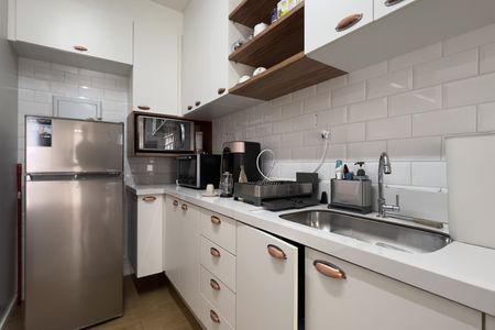 Apartamento à venda com 62m², 2 quartos e 1 vagaCozinha e Área de Serviço