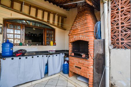 Casa à venda com 277m², 3 quartos e 1 vagaÁrea de Serviço