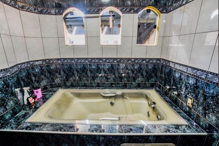 Casa à venda com 277m², 3 quartos e 1 vagaBanheiro da Suíte