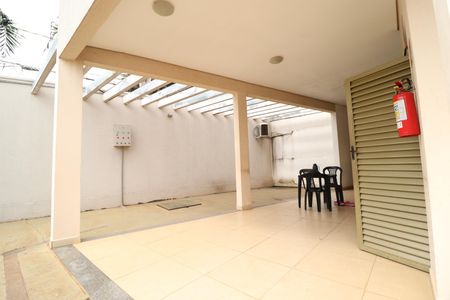 Apartamento para alugar com 69m², 2 quartos e 1 vagaÁrea comum - Churrasqueira