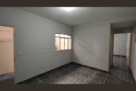 Sala de casa para alugar com 2 quartos, 40m² em Vila Perracini, Ferraz de Vasconcelos