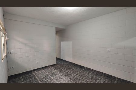 Sala de casa para alugar com 2 quartos, 40m² em Vila Perracini, Ferraz de Vasconcelos