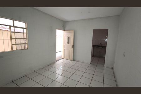 Casa para alugar com 40m², 1 quarto e sem vaga