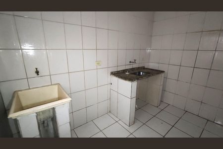 Casa para alugar com 40m², 1 quarto e sem vaga