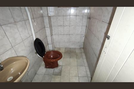 Casa para alugar com 40m², 1 quarto e sem vaga
