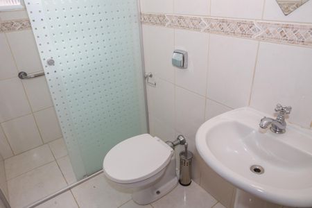 Apartamento à venda com 96m², 3 quartos e 2 vagas Apartamento à venda com 96m², 3 quartos e 2 vagasBanheiro Social