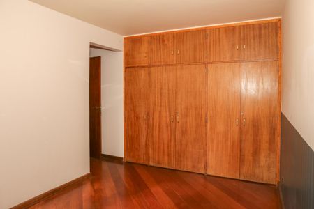 Apartamento à venda com 96m², 3 quartos e 2 vagas Apartamento à venda com 96m², 3 quartos e 2 vagasSuíte