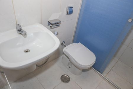 Apartamento à venda com 96m², 3 quartos e 2 vagas Apartamento à venda com 96m², 3 quartos e 2 vagasBanheiro da Suíte