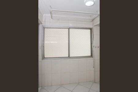 Apartamento à venda com 96m², 3 quartos e 2 vagas Apartamento à venda com 96m², 3 quartos e 2 vagasÁrea de Serviço
