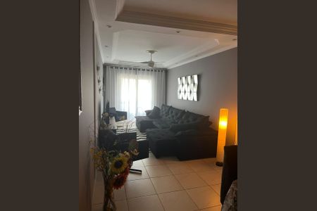 Sala de apartamento para alugar com 3 quartos, 90m² em Jardim Luciana, Praia Grande