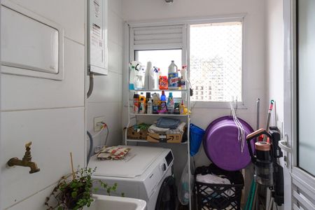 Apartamento à venda com 72m², 3 quartos e 1 vagaÁrea de Serviço